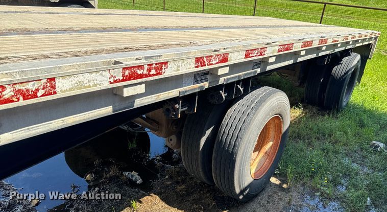 image for item ND9348 1997 Wilson CF-96T flatbed trailer