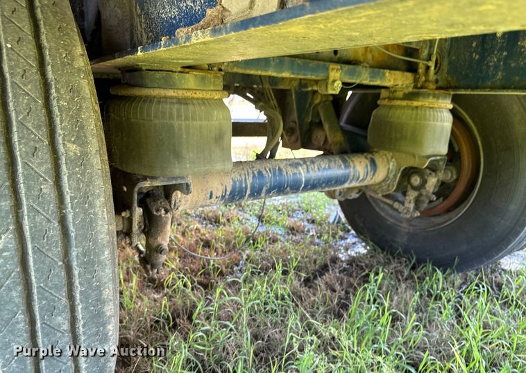 image for item ND9348 1997 Wilson CF-96T flatbed trailer