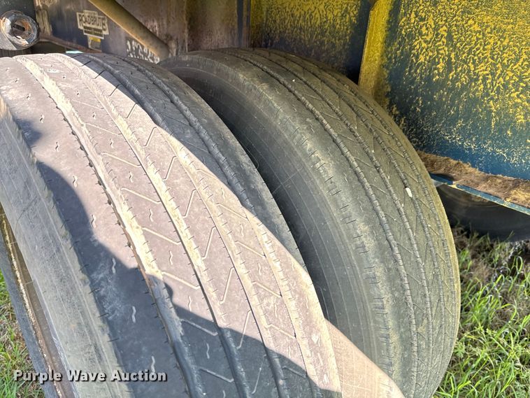 image for item ND9348 1997 Wilson CF-96T flatbed trailer