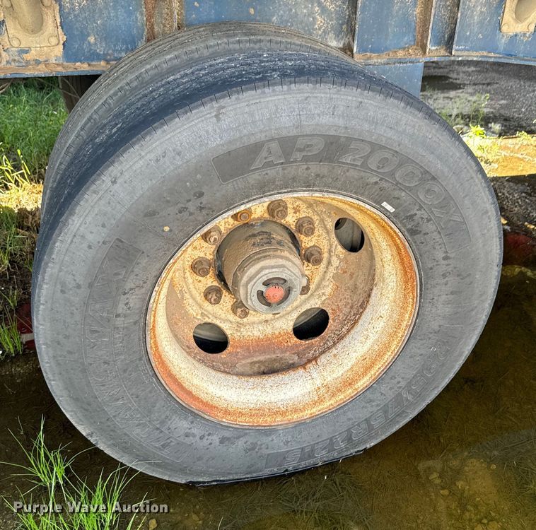 image for item ND9348 1997 Wilson CF-96T flatbed trailer