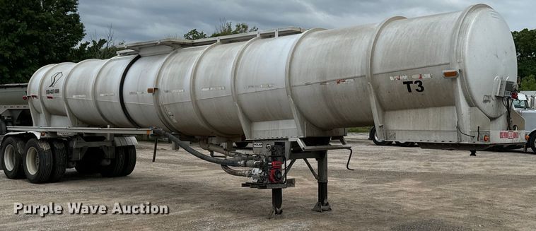 image for item ND9351 2006 Polar tank trailer