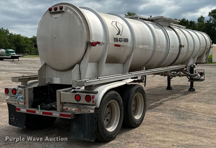 image for item ND9351 2006 Polar tank trailer