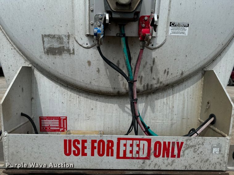 image for item ND9351 2006 Polar tank trailer