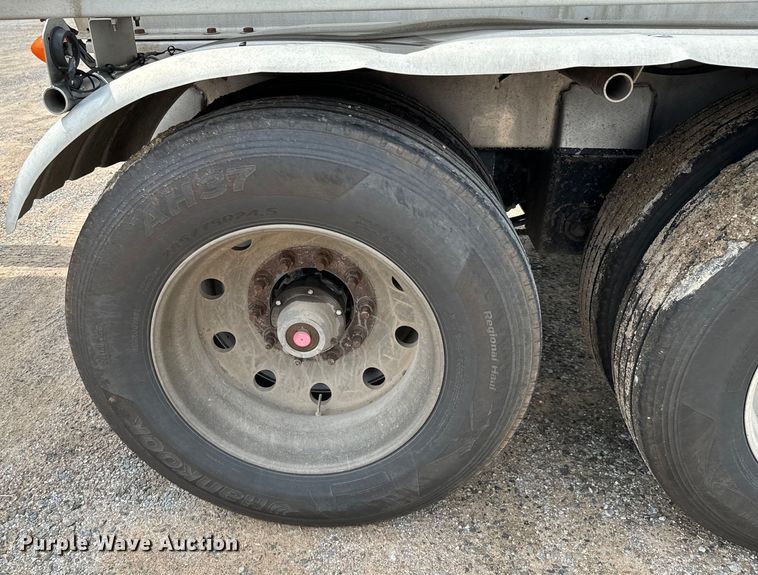 image for item ND9351 2006 Polar tank trailer