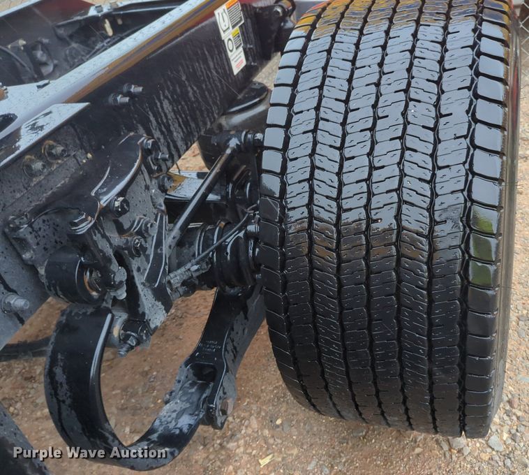 image for item NG9824 2022 Kenworth  T680 semi truck