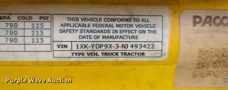 image for item NG9824 2022 Kenworth  T680 semi truck