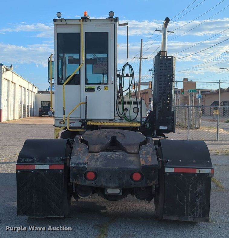 image for item NG9921 2019 Autocar XSPotter yard truck