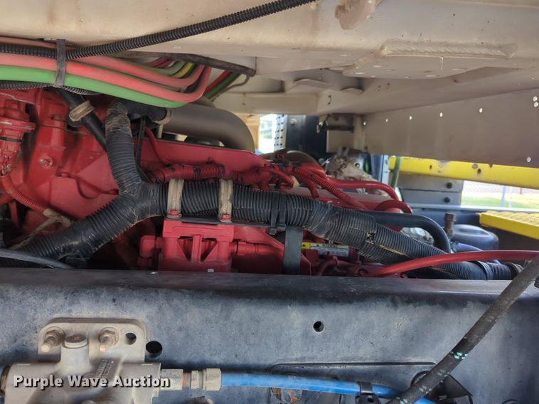 image for item NG9921 2019 Autocar XSPotter yard truck