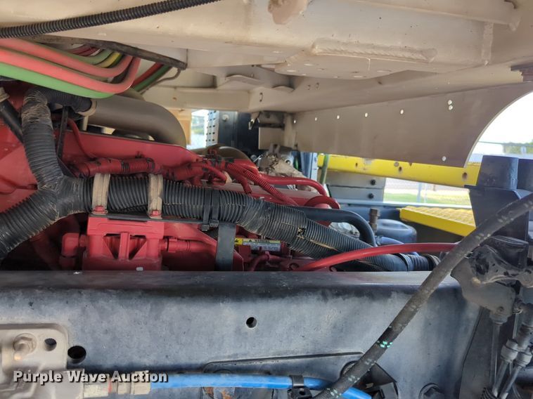 image for item NG9921 2019 Autocar XSPotter yard truck