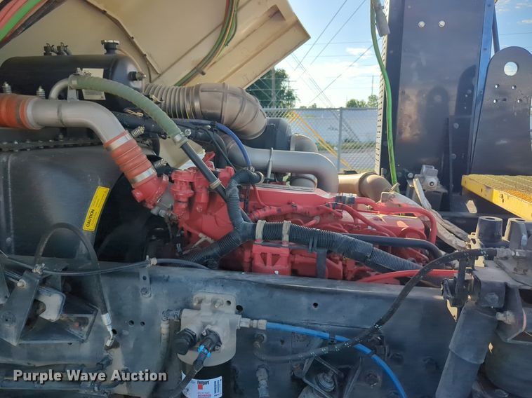 image for item NG9921 2019 Autocar XSPotter yard truck