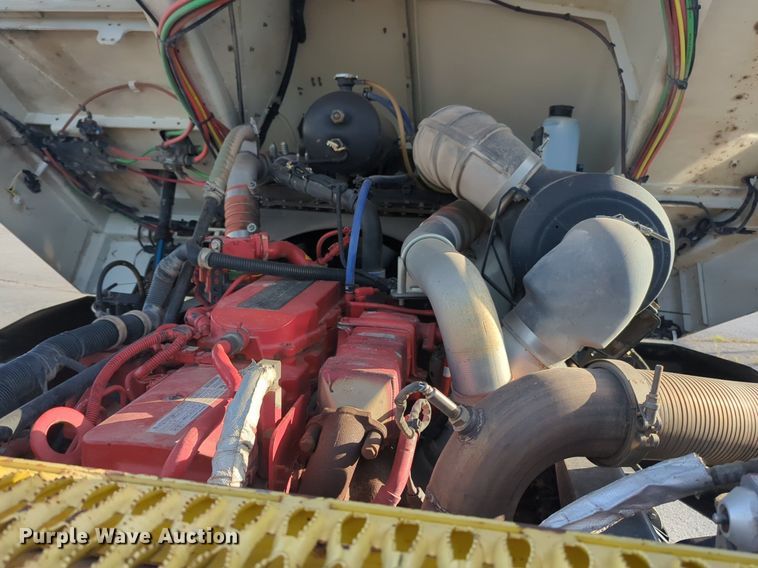 image for item NG9921 2019 Autocar XSPotter yard truck