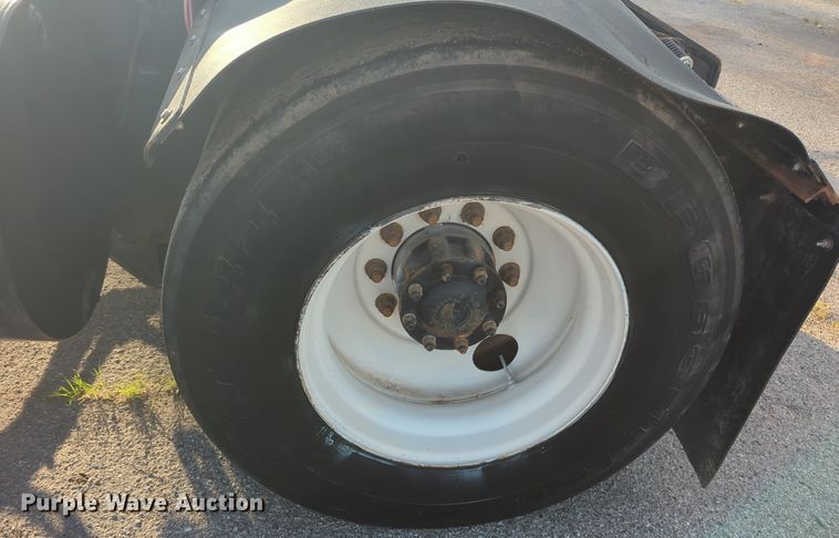 image for item NG9921 2019 Autocar XSPotter yard truck