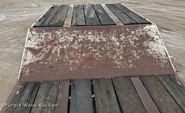 image for item NL9876 1991 Trail King TK100RG drop deck equipment trailer