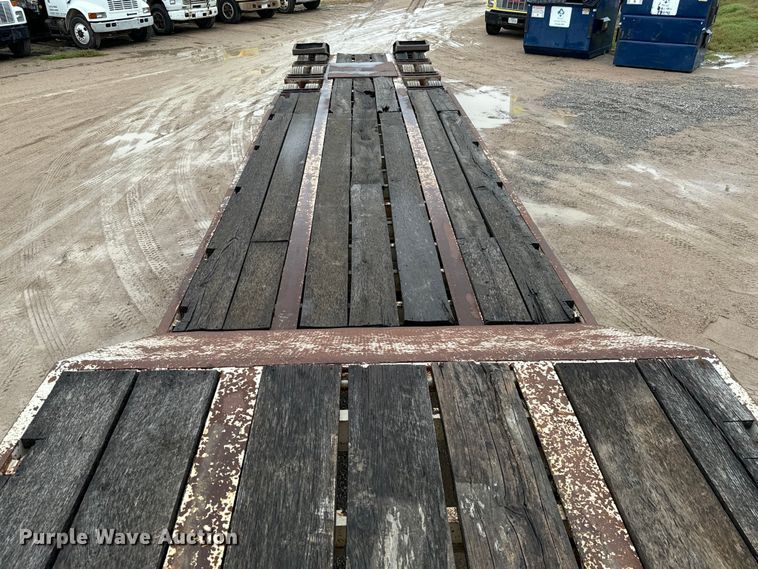 image for item NL9876 1991 Trail King TK100RG drop deck equipment trailer