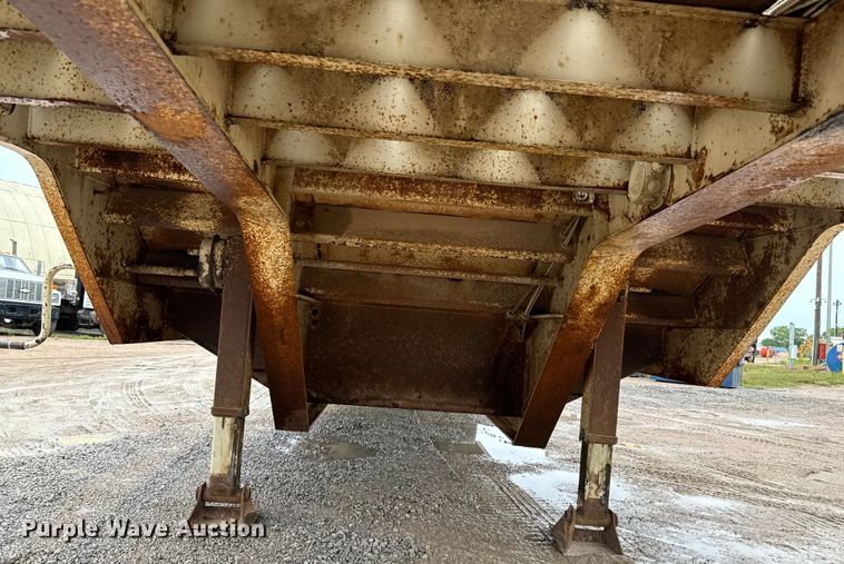 image for item NL9876 1991 Trail King TK100RG drop deck equipment trailer