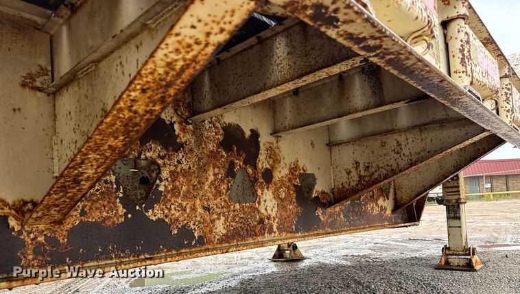 image for item NL9876 1991 Trail King TK100RG drop deck equipment trailer