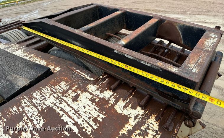 image for item NL9876 1991 Trail King TK100RG drop deck equipment trailer