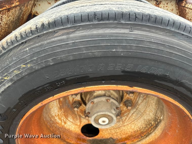 image for item NL9876 1991 Trail King TK100RG drop deck equipment trailer