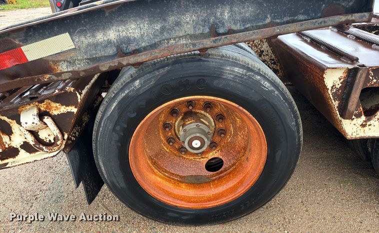 image for item NL9876 1991 Trail King TK100RG drop deck equipment trailer