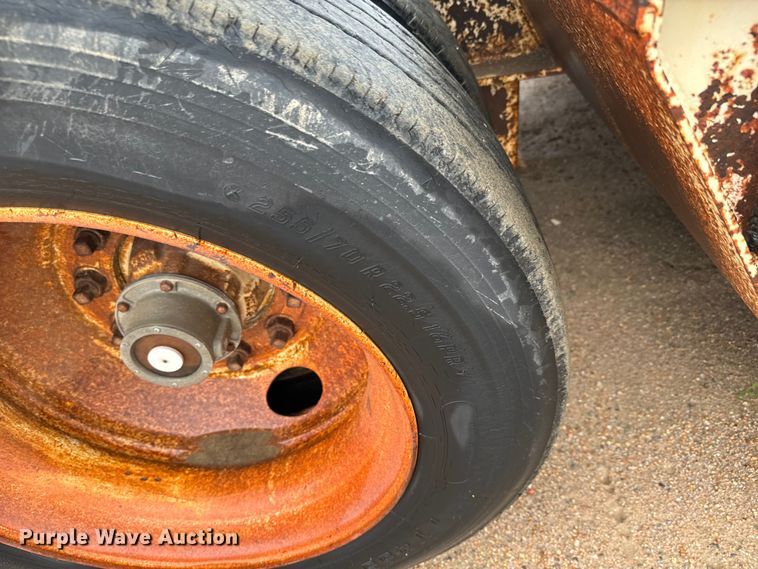 image for item NL9876 1991 Trail King TK100RG drop deck equipment trailer