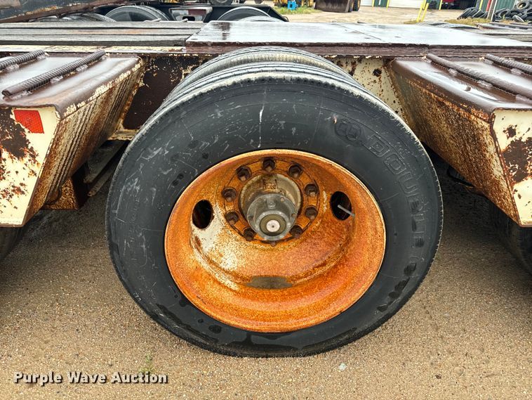 image for item NL9876 1991 Trail King TK100RG drop deck equipment trailer