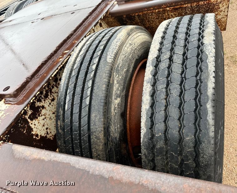 image for item NL9876 1991 Trail King TK100RG drop deck equipment trailer