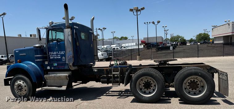 image for item NL9940 2005 Kenworth W900 semi truck