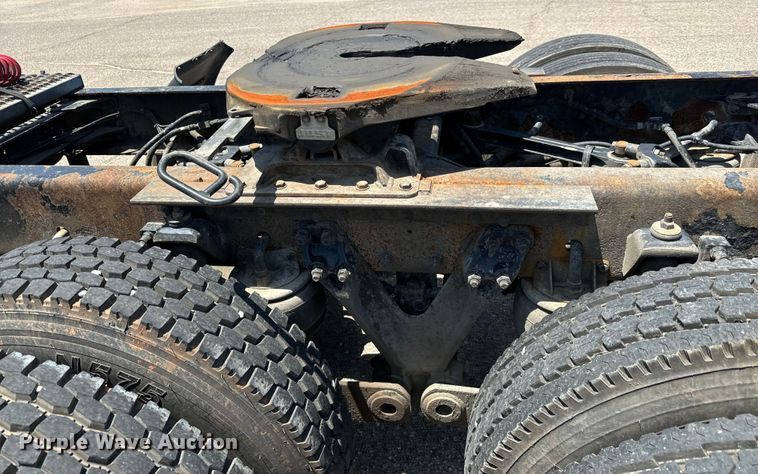 image for item NL9940 2005 Kenworth W900 semi truck