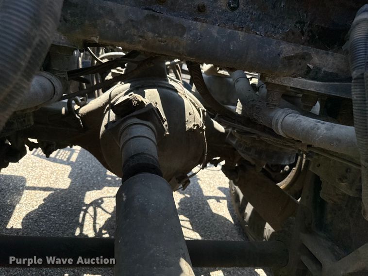 image for item NL9940 2005 Kenworth W900 semi truck