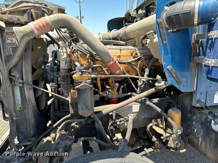 image for item NL9940 2005 Kenworth W900 semi truck