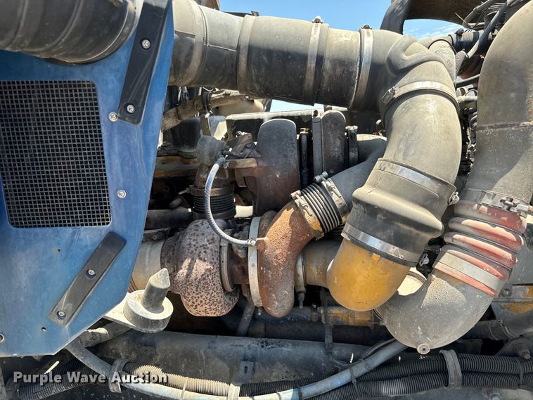 image for item NL9940 2005 Kenworth W900 semi truck