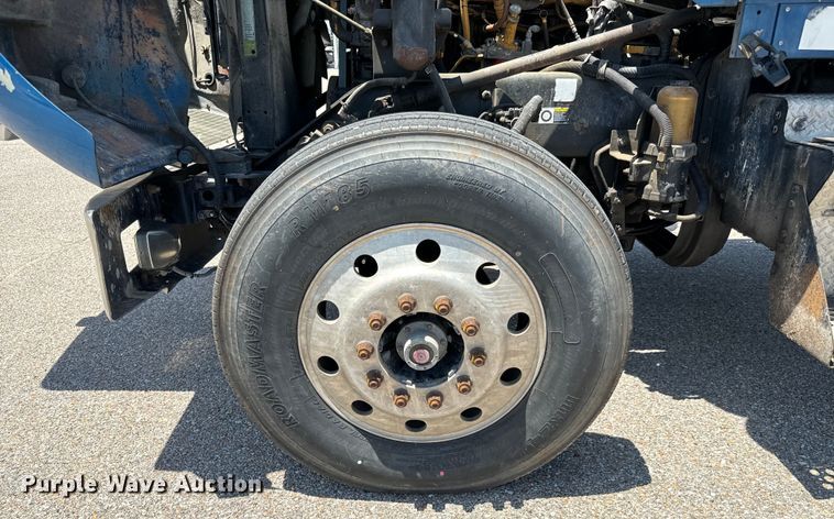 image for item NL9940 2005 Kenworth W900 semi truck