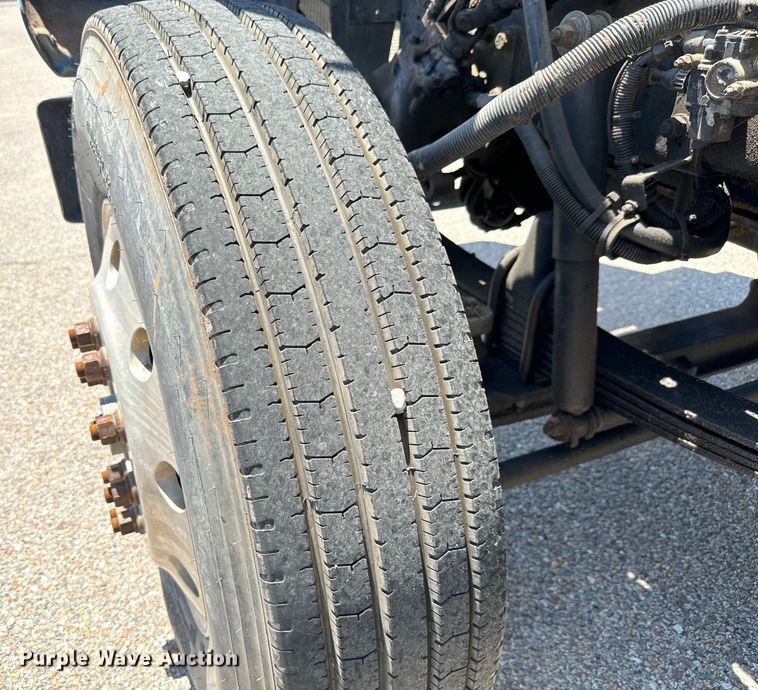 image for item NL9940 2005 Kenworth W900 semi truck