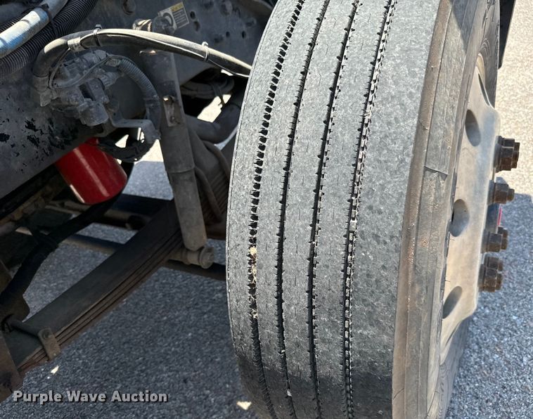 image for item NL9940 2005 Kenworth W900 semi truck