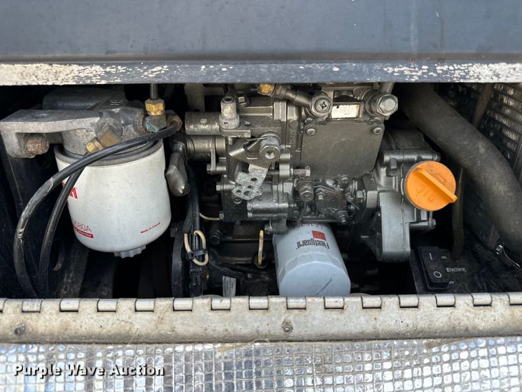 image for item NL9944 2019 Freightliner  Cascadia semi truck