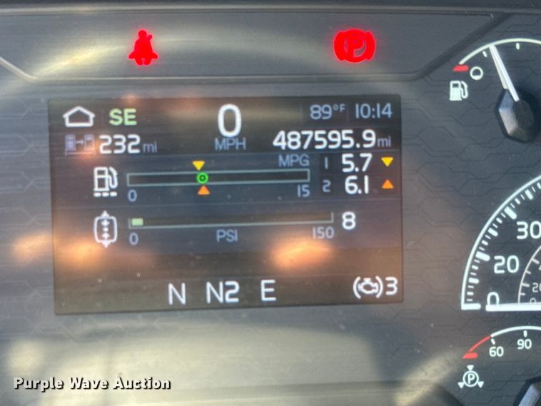 image for item NL9946 2020 Volvo VNL64T semi truck