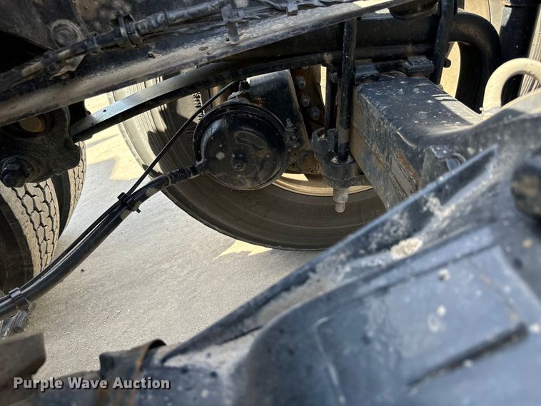 image for item NL9949 2021 Volvo VNL semi truck