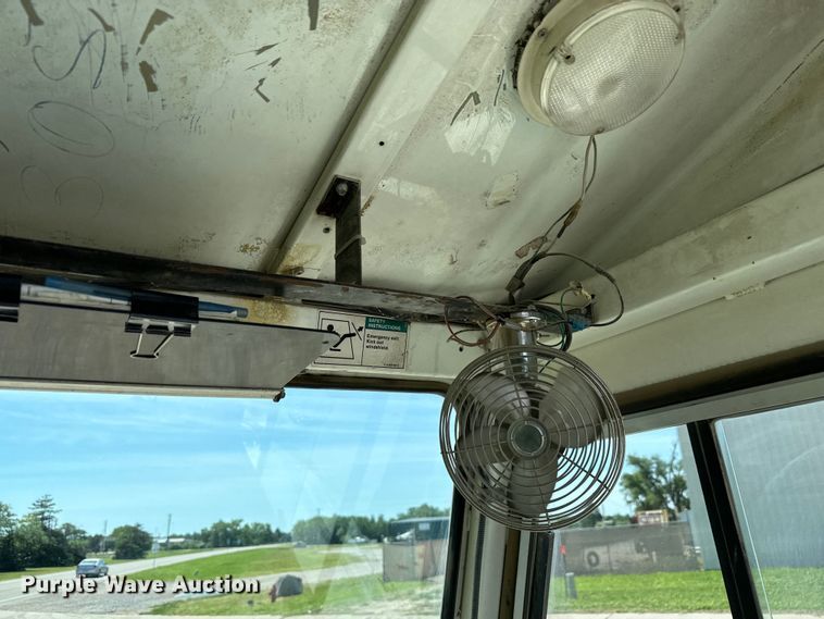 image for item NL9969 2003 Ottawa Truck 30 yard truck