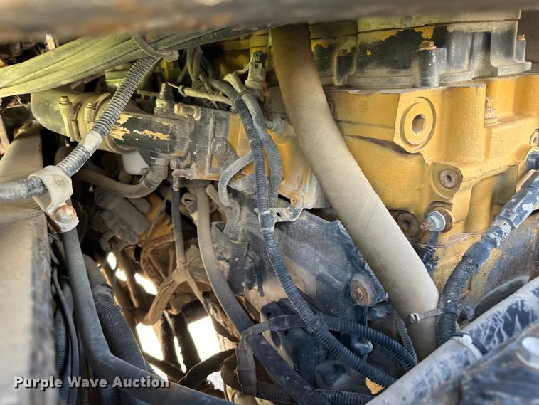 image for item NL9969 2003 Ottawa Truck 30 yard truck