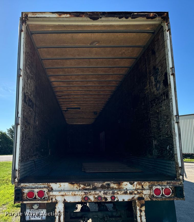 image for item NL9970 2000 Stoughton  AVW-545T-S-C-AR dry van trailer