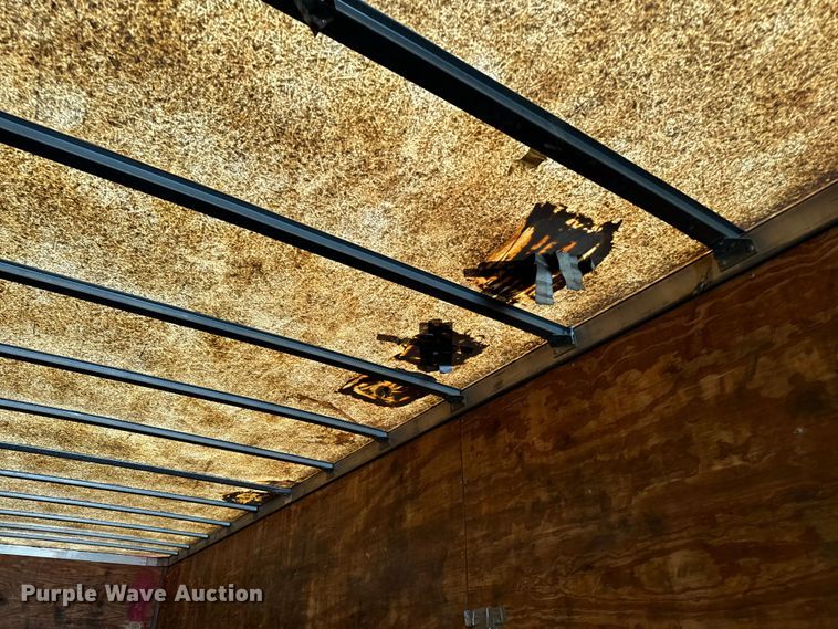 image for item NL9970 2000 Stoughton  AVW-545T-S-C-AR dry van trailer