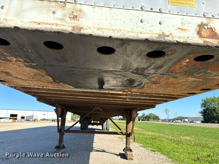 image for item NL9970 2000 Stoughton  AVW-545T-S-C-AR dry van trailer