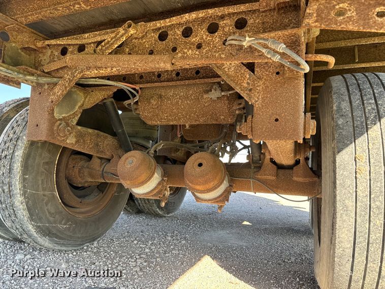 image for item NL9970 2000 Stoughton  AVW-545T-S-C-AR dry van trailer