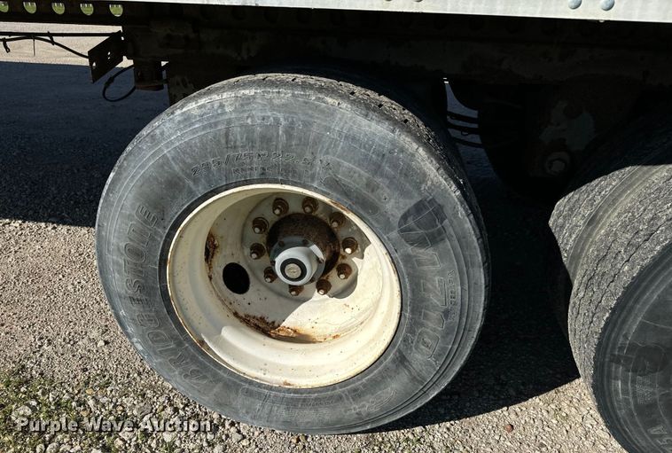 image for item NL9970 2000 Stoughton  AVW-545T-S-C-AR dry van trailer