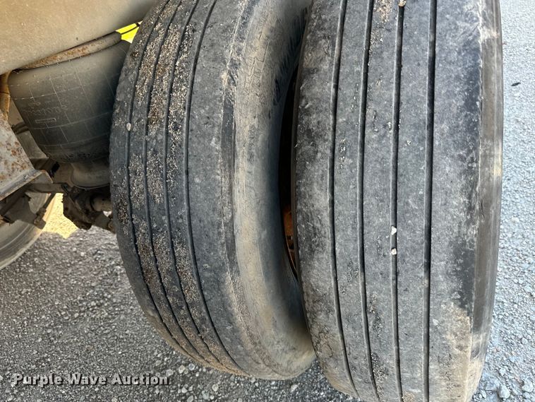 image for item NL9971 2001 Wabash DVCHPC dry van trailer