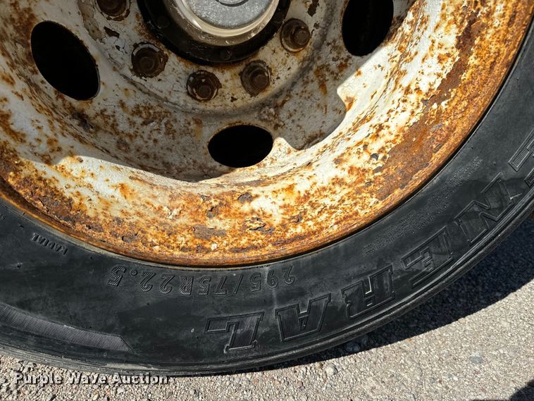 image for item NL9971 2001 Wabash DVCHPC dry van trailer