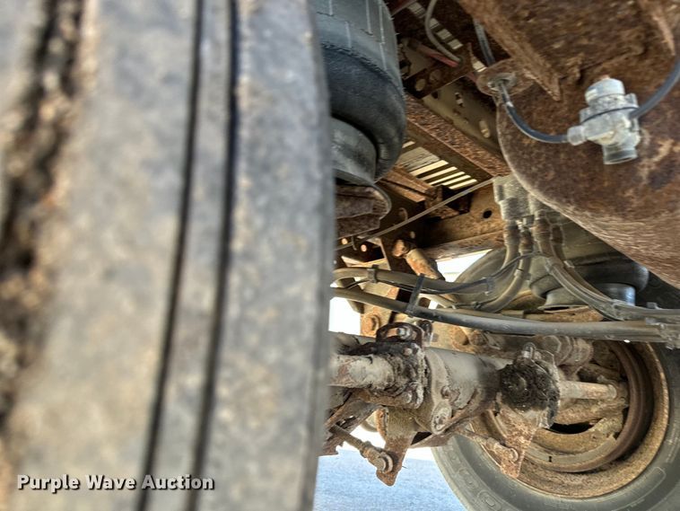 image for item NL9973 2001 Wabash DVCVHPC dry van trailer