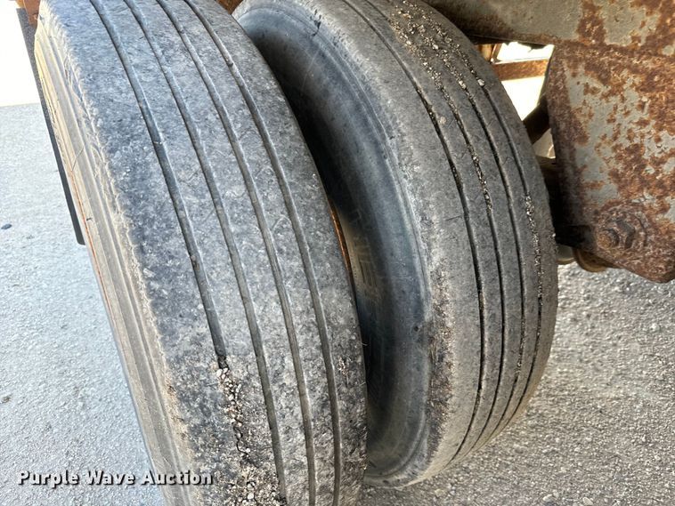 image for item NL9973 2001 Wabash DVCVHPC dry van trailer