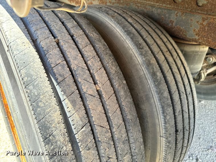 image for item NL9973 2001 Wabash DVCVHPC dry van trailer