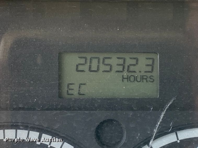 image for item NQ9583 2006 Freightliner  Columbia semi truck